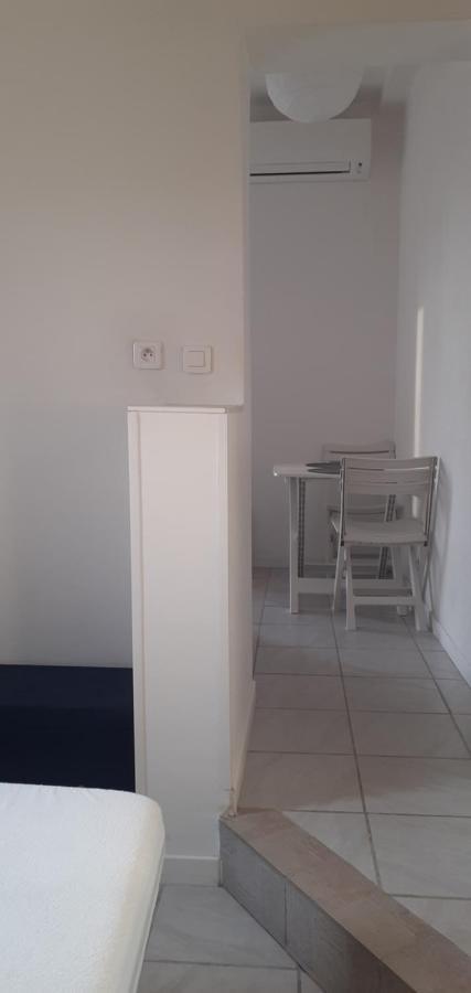 Appartement Mas Vincent à La Fare-les-Oliviers Extérieur photo